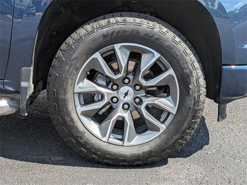 Used 2023 Chevrolet Silverado 1500 RST image 11