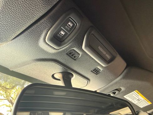 Used 2021 Jeep Wrangler Unlimited Sahara AWD/4WD image 37