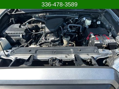 Used 2018 Toyota Tacoma SR image 20