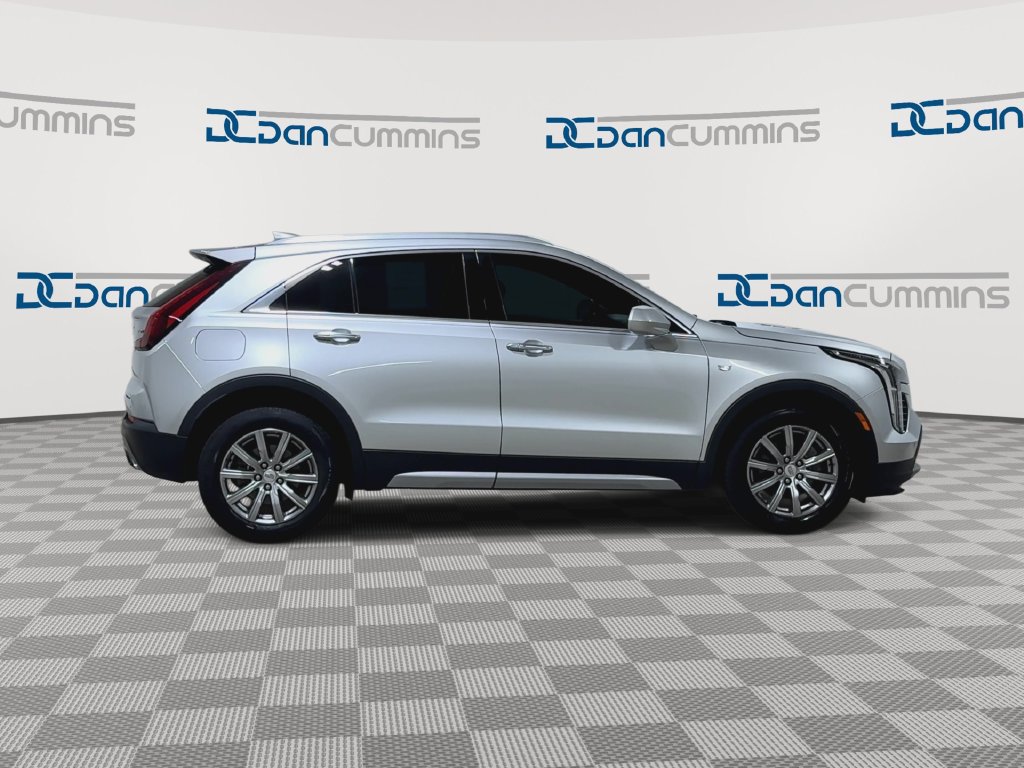 Used 2020 Cadillac XT4 Premium Luxury FWD image 2