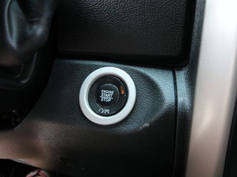 Used 2017 RAM 2500 Laramie image 36