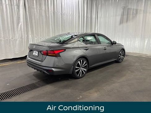 Certified 2020 Nissan Altima 2.5 SR FWD image 3