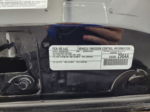 Used 2018 Dodge Challenger SRT Hellcat image 20