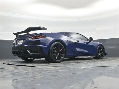 Used 2025 Chevrolet Corvette Z06 w/ Stealth Interior Trim Package image 42