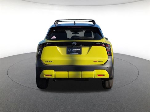 New 2026 Nissan Kicks SR w/ Cold Weather Package image 6