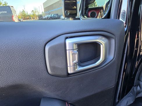 Used 2023 Jeep Wrangler Unlimited Rubicon image 24