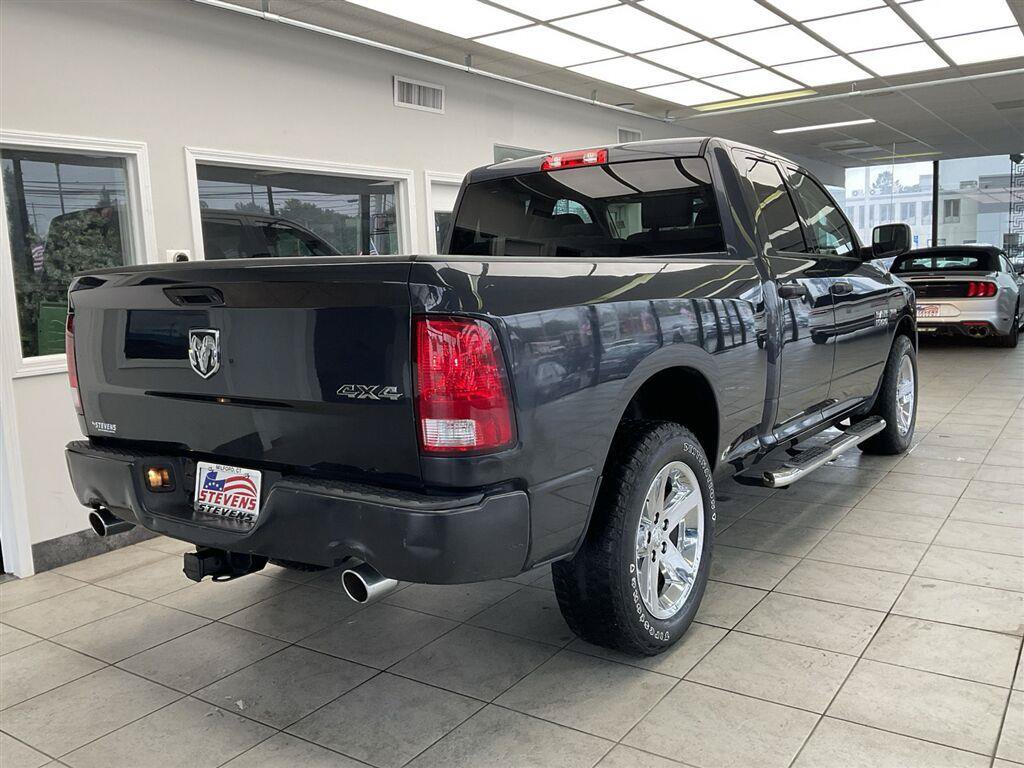 Used 2018 RAM 1500 Express w/ Express Value Package AWD/4WD image 5