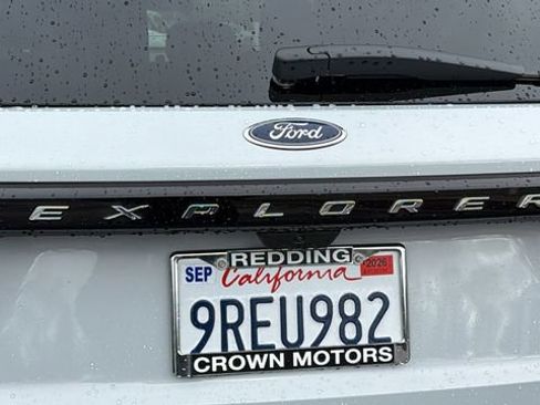 Used 2025 Ford Explorer Active image 12