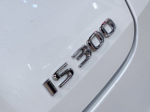 Used 2023 Lexus IS 300 w/ Comfort Package image 27