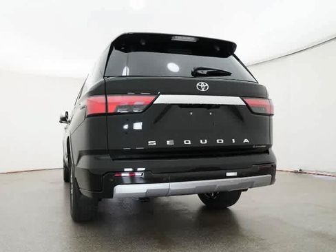 Used 2026 Toyota Sequoia Capstone AWD/4WD image 21