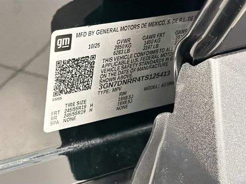 Used 2026 Chevrolet Equinox EV LT AWD/4WD image 28