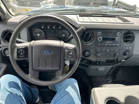 Used 2016 Ford F250 XL w/ Power Equipment Group AWD/4WD image 10
