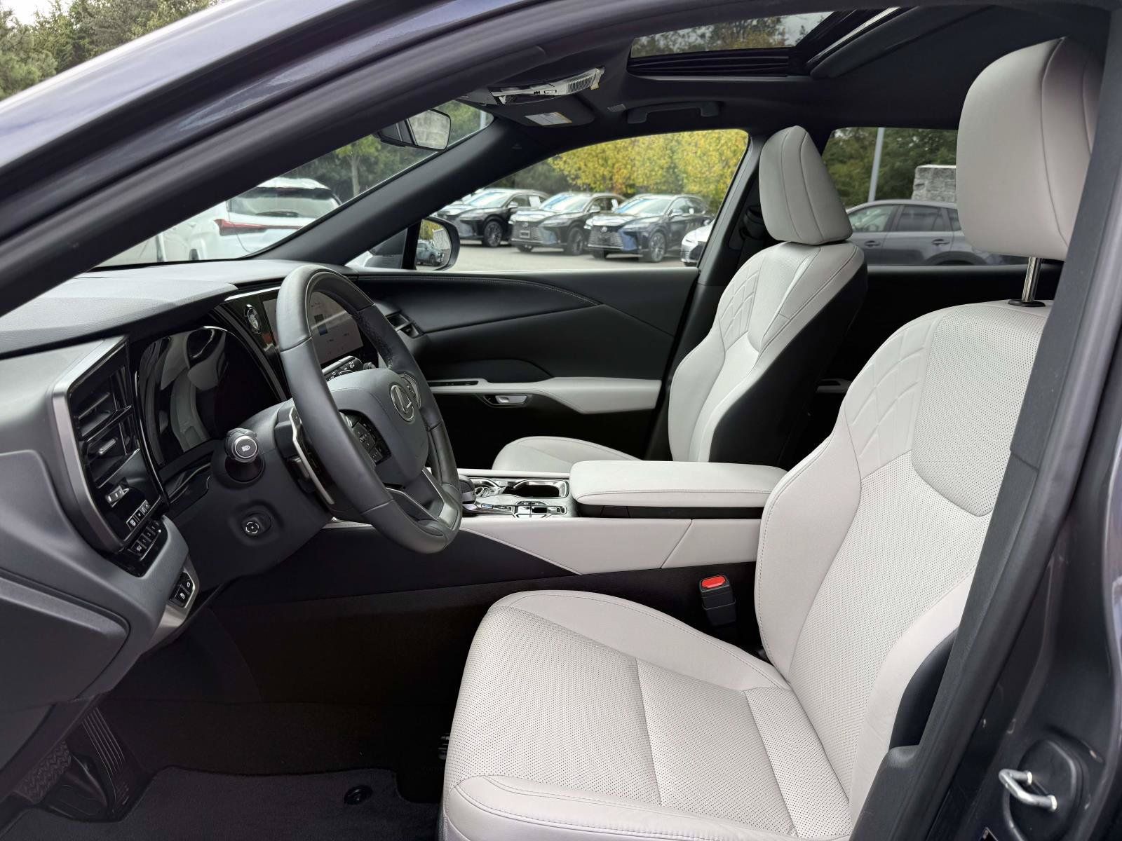 Used 2026 Lexus RX 350 Premium AWD/4WD image 13