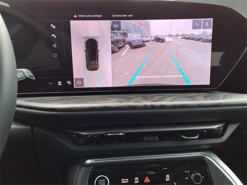 Used 2025 Audi Q5 Premium w/ Convenience Package image 18