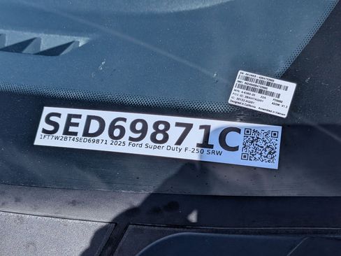 Certified 2025 Ford F250 Lariat AWD/4WD image 37