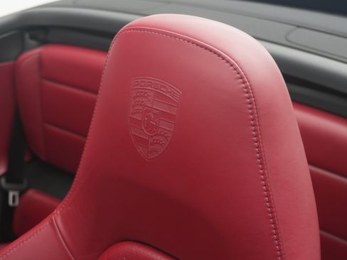 Used 2017 Porsche 911 Carrera RWD image 23