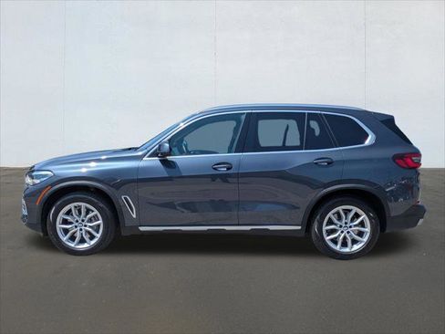 Used 2021 BMW X5 xDrive40i w/ Premium Package AWD/4WD image 2
