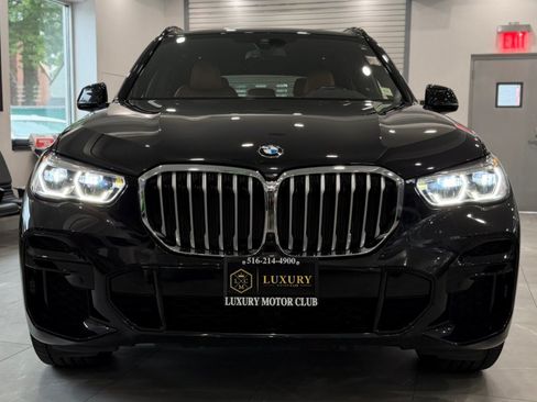 Used 2022 BMW X5 xDrive40i w/ M Sport Package AWD/4WD image 2