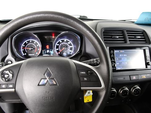 Used 2022 Mitsubishi Outlander Sport ES AWD/4WD image 16