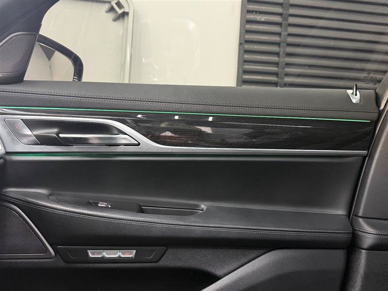 Used 2018 BMW 750i xDrive AWD/4WD image 14