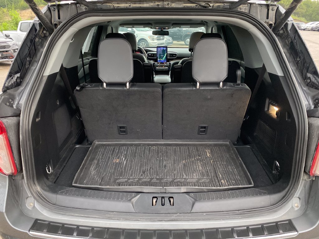 Used 2023 Ford Explorer Limited w/ Limited Technology Package AWD/4WD image 24