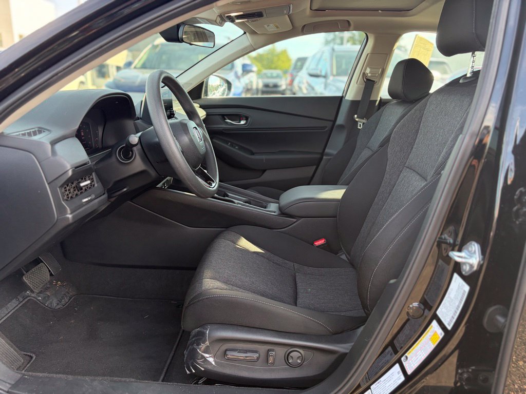 Used 2025 Honda Accord SE image 20