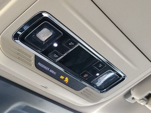 Certified 2025 Lincoln Corsair FWD image 30