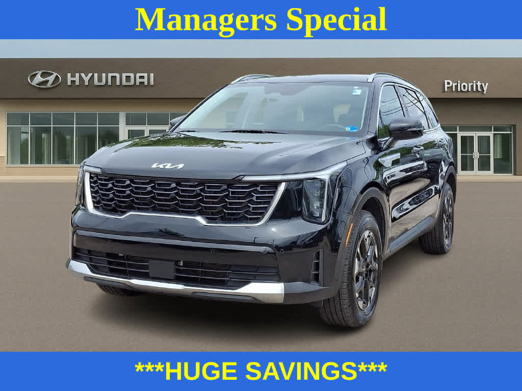 Used 2024 Kia Sorento S AWD/4WD image 1