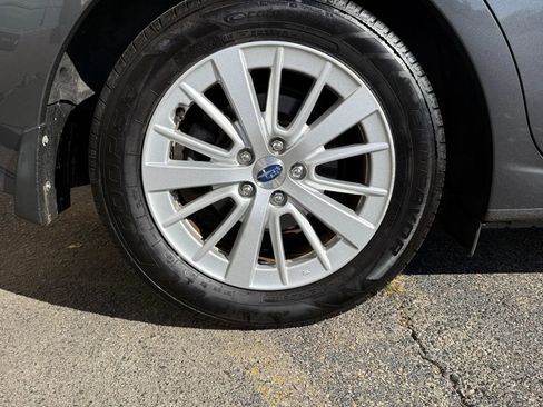 Used 2018 Subaru Impreza 2.0i Premium image 26
