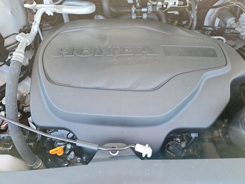 Certified 2026 Honda Odyssey Touring image 19