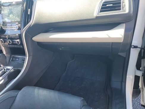 Used 2019 Subaru Ascent Limited AWD/4WD image 17