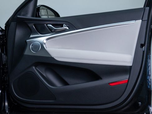 New 2026 Genesis G70 3.3T Sport Prestige image 9