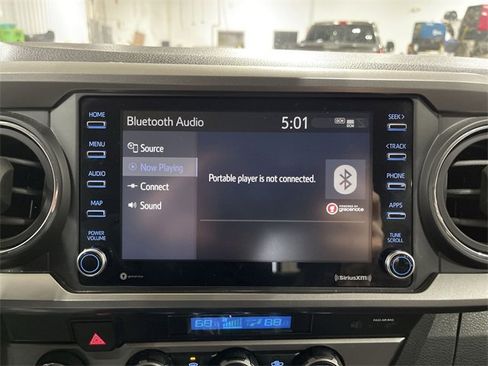 Used 2022 Toyota Tacoma SR5 w/ Technology Package image 29