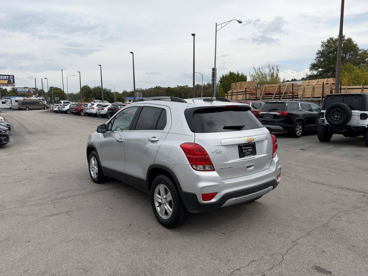 Used 2018 Chevrolet Trax LT w/ LT Convenience Package AWD/4WD image 5