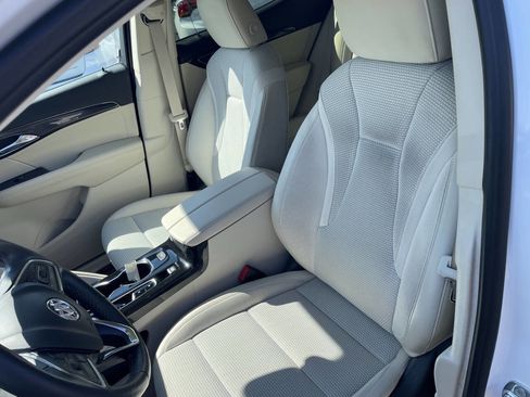 Used 2023 Buick Envision Preferred AWD/4WD image 3