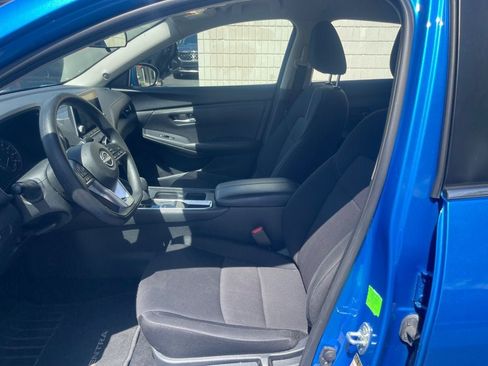 Used 2024 Nissan Sentra SV FWD image 9