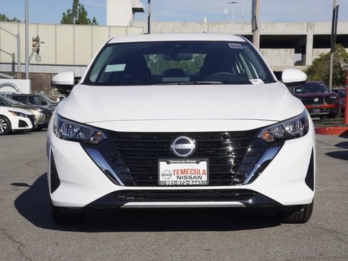 New 2025 Nissan Sentra SV image 6