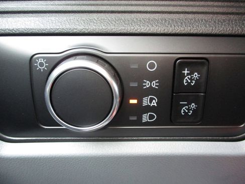 New 2023 Ford F550 2WD SuperCab Super Duty image 11