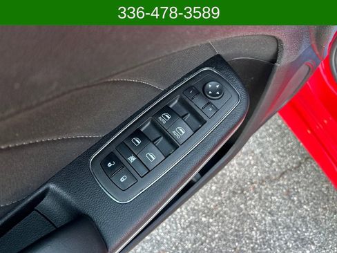 Used 2022 Dodge Charger GT image 11