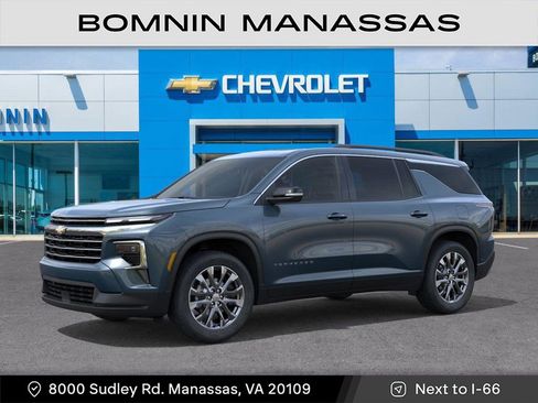 New 2026 Chevrolet Traverse LT w/ Sun and Wheel Package image 2