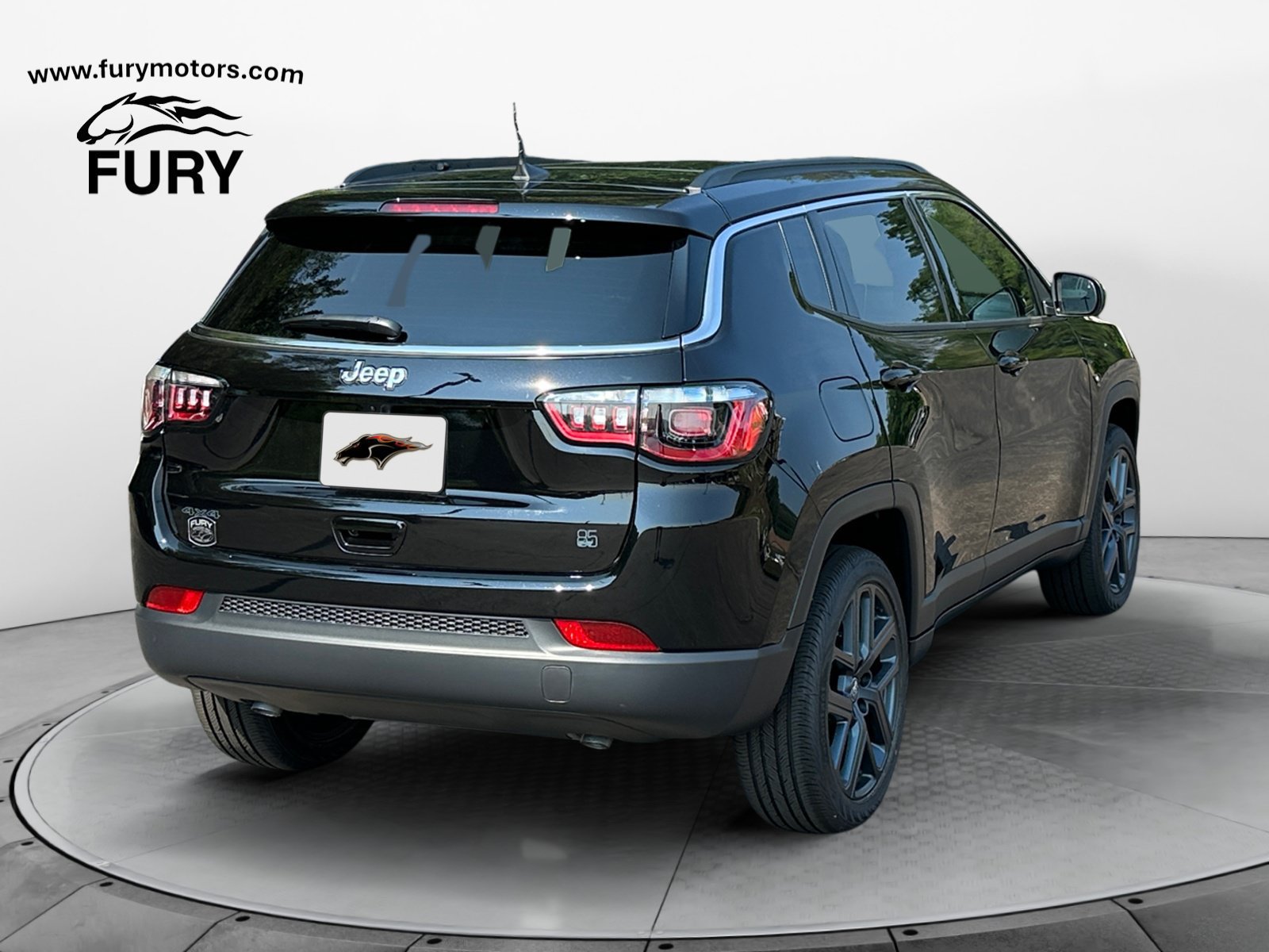 New 2026 Jeep Compass Latitude AWD/4WD image 4