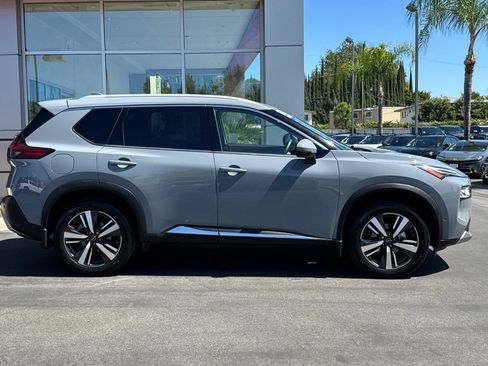 Used 2023 Nissan Rogue Platinum w/ Platinum Premium Package FWD image 4