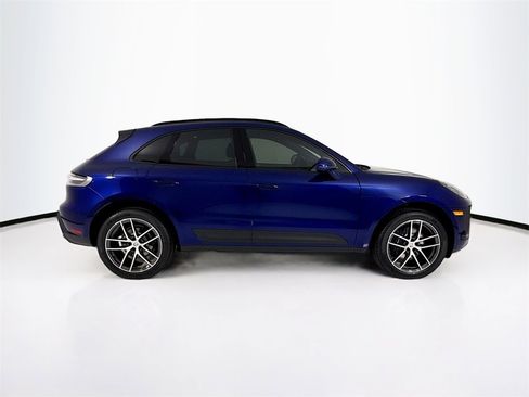 New 2026 Porsche Macan image 8