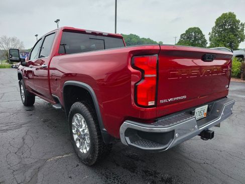 Used 2025 Chevrolet Silverado 2500 LTZ w/ LTZ Convenience Package AWD/4WD image 3
