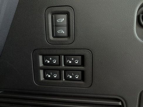 Used 2025 INFINITI QX80 Sensory AWD/4WD image 29