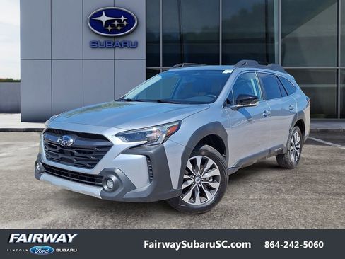 Certified 2025 Subaru Outback Limited AWD/4WD image 1