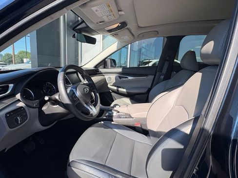 Used 2024 INFINITI QX50 Luxe AWD/4WD image 10