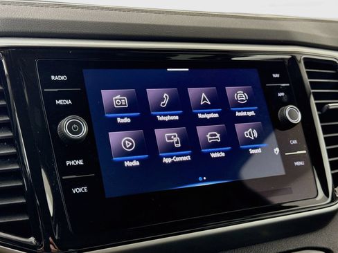 Certified 2023 Volkswagen Atlas SEL AWD/4WD image 16