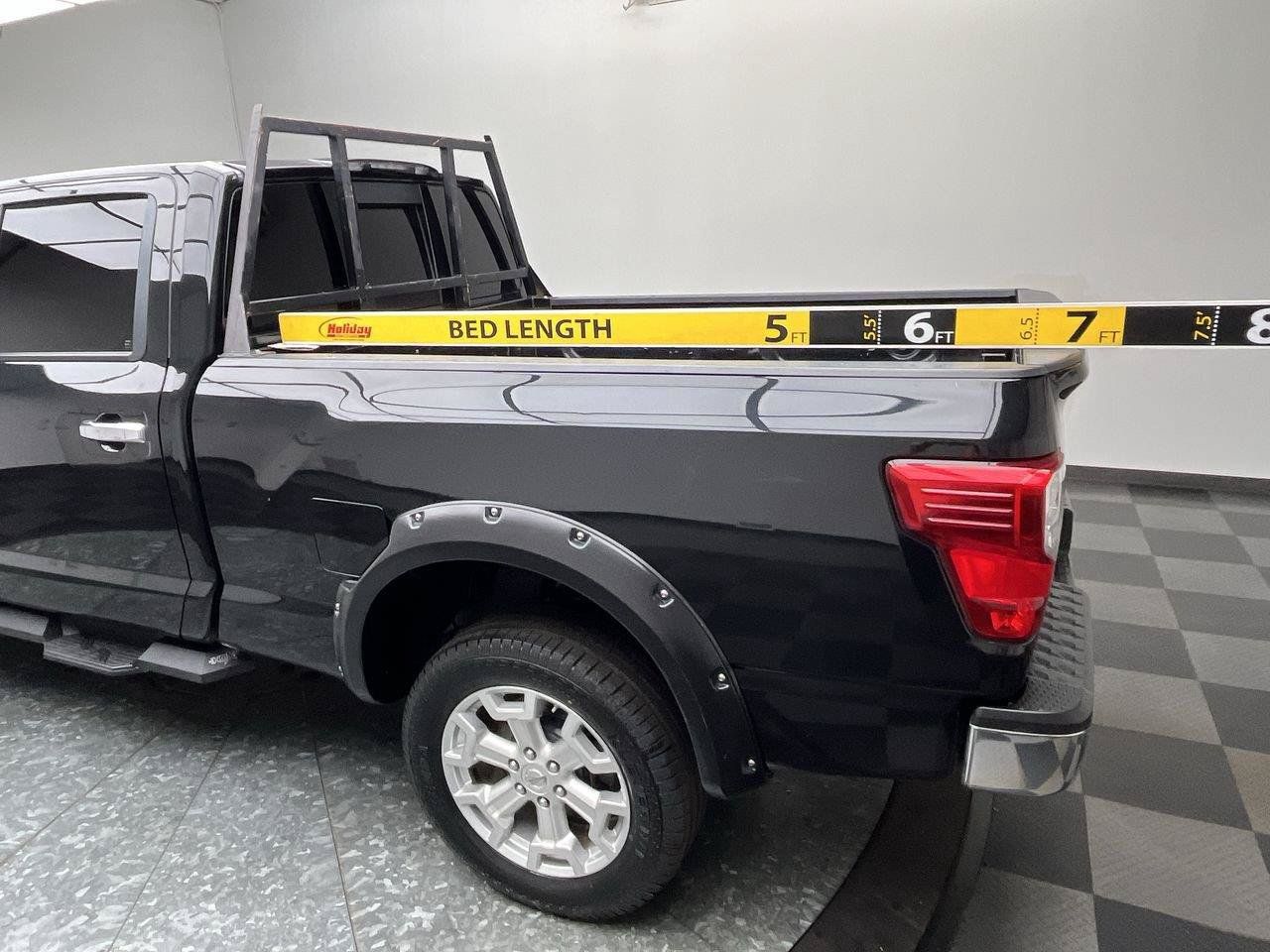 Used 2019 Nissan Titan SV AWD/4WD image 25