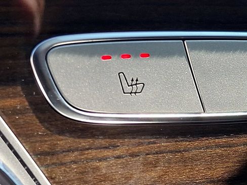 Certified 2018 Mercedes-Benz C 300 4MATIC Sedan image 25